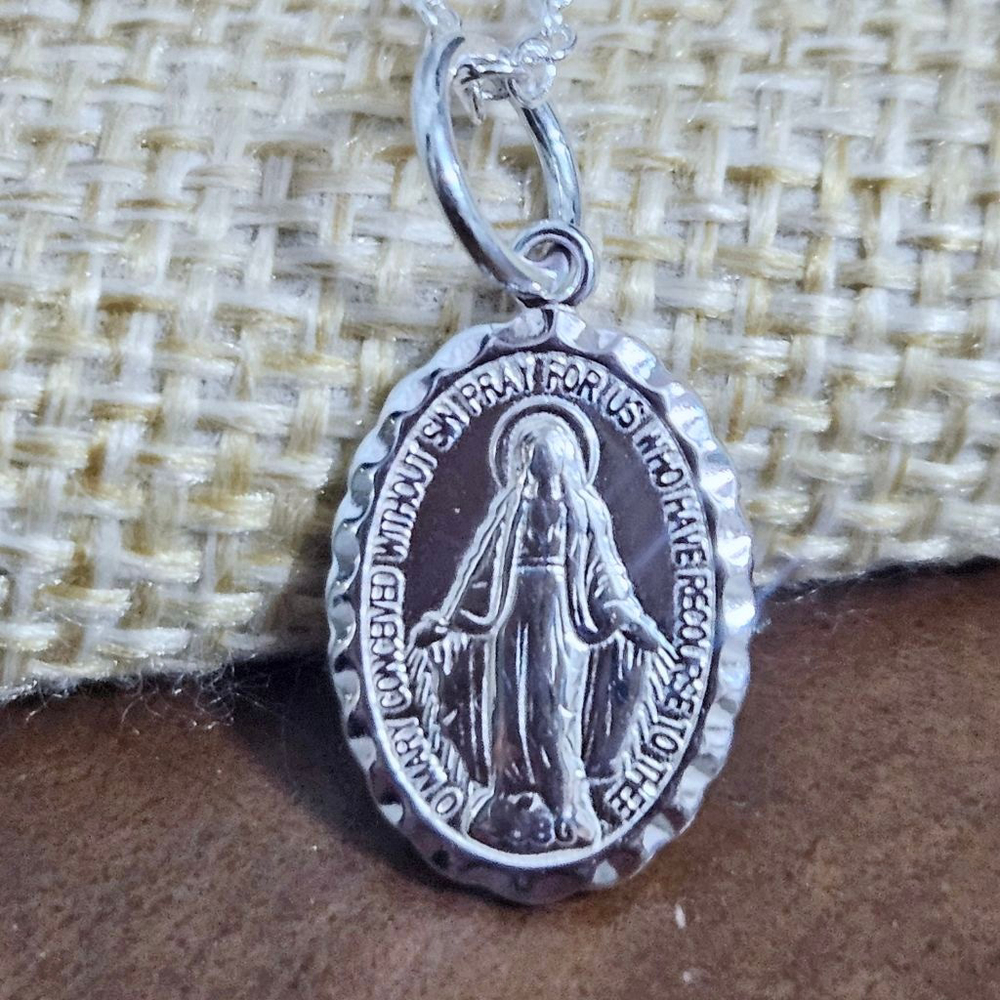 Sterling Silver Miraculous Medal and Fine Chain Pendant Necklace NWOT